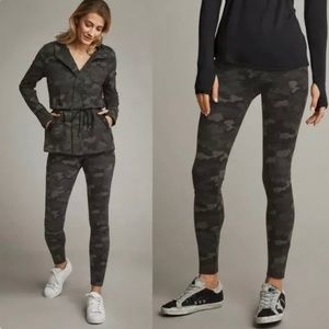 Cabi Womens 3931 ATC Camouflage Camo Side Pocket Ponte Knit Leggings Large